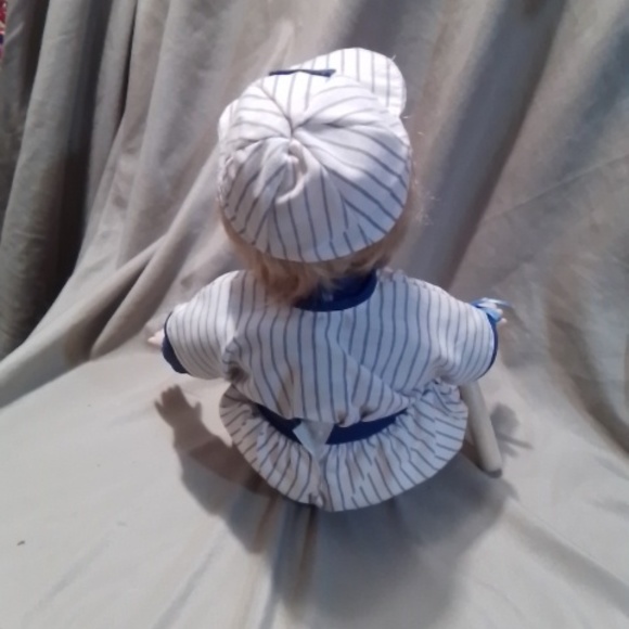 Special Memories Porcelain Doll "Michael" - Picture 3 of 3